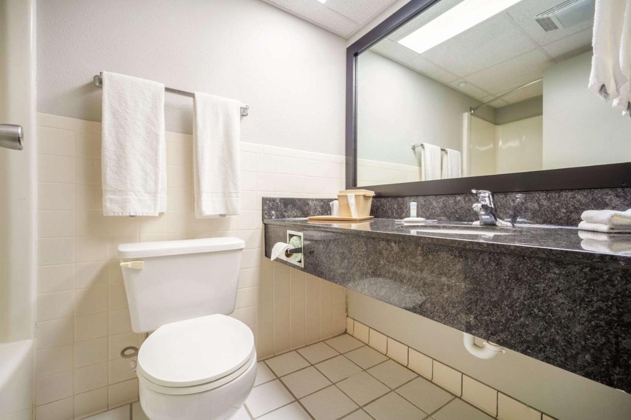 Suburban Studios I-80 Grand Island Doniphan Dış mekan fotoğraf