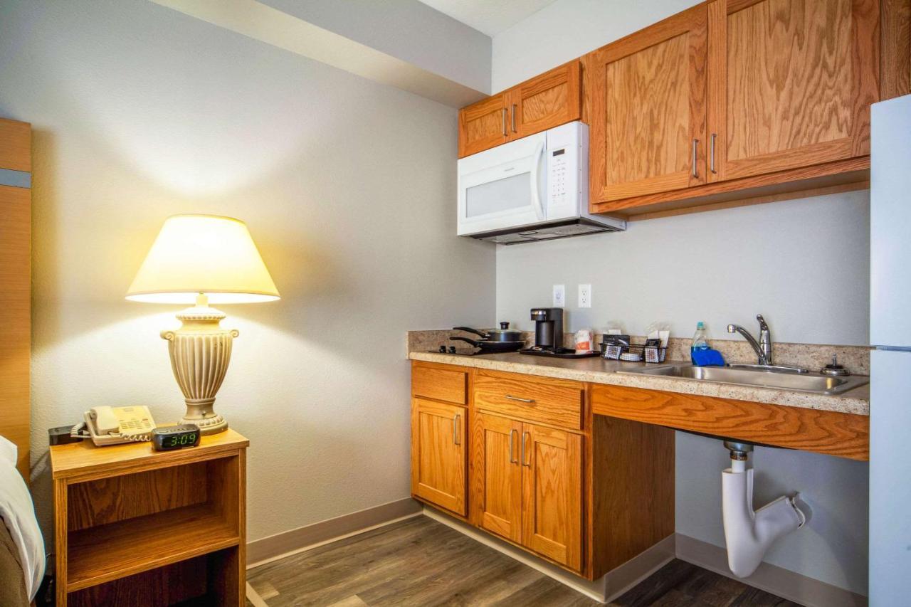 Suburban Studios I-80 Grand Island Doniphan Dış mekan fotoğraf