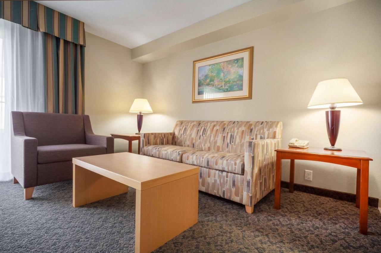 Suburban Studios I-80 Grand Island Doniphan Dış mekan fotoğraf