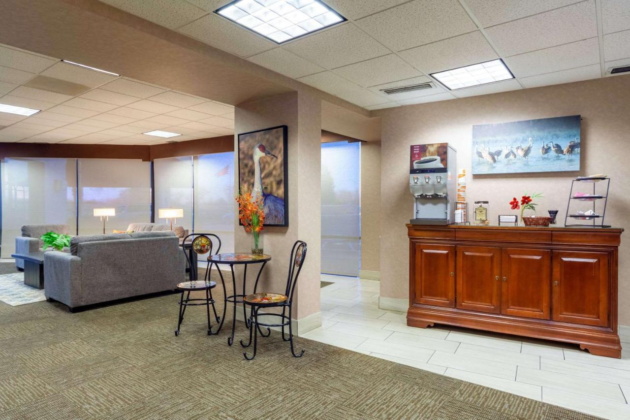 Suburban Studios I-80 Grand Island Doniphan Dış mekan fotoğraf